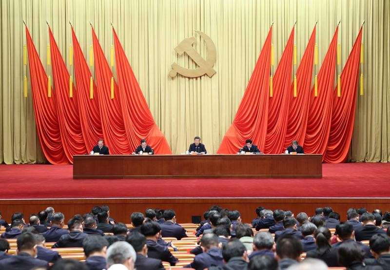 3月1日，2022年春季学期中央党校（国家行政学院）中青年干部培训班在中央党？。中共中央总书记、国家主席、中央军委主席习近平在开班式上宣布重要讲话。 新华社记者 刘彬 摄